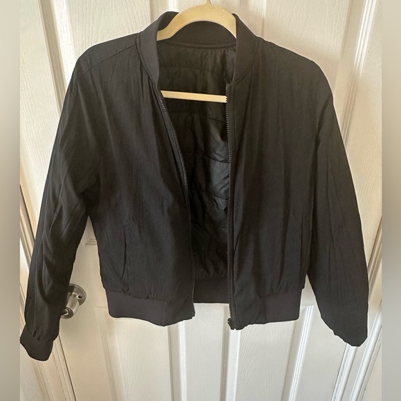 Lululemon nonstop bomber black 6- reversible - Picture 5 of 6